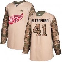 Youth Adidas Detroit Red Wings Luke Glendening Camo Veterans Day Practice Jersey - Authentic
